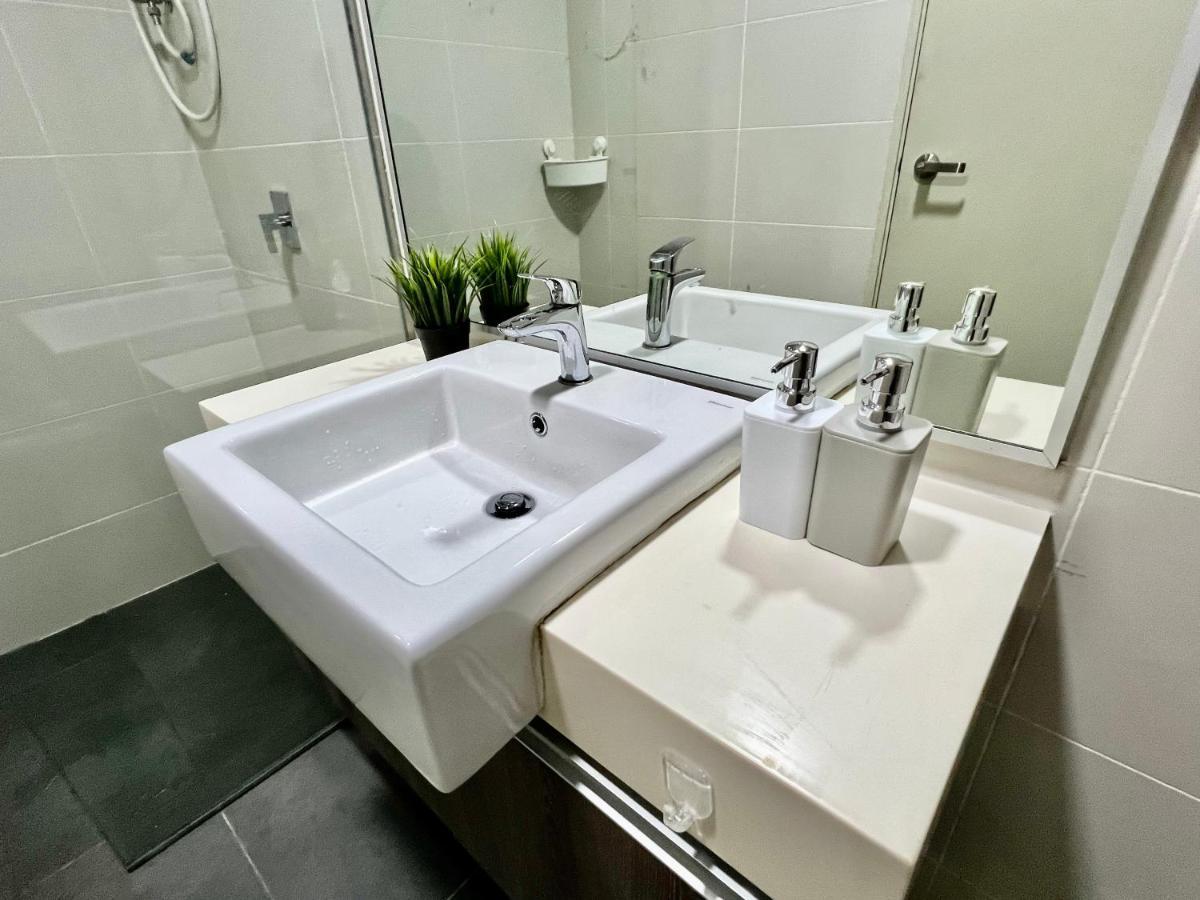Royale Cottage Midvalley Netflix Pools 4 Pax Johor Bahru Extérieur photo